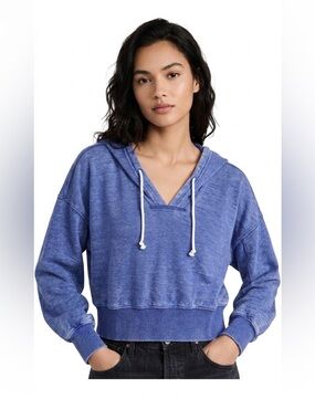 FREE PEOPLE CROPPED HOODIE BLUE WASHED V-NECK XS